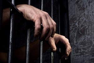 صدور احكام قضائية بالسجن بحق موظفين في التجارة بتهمة الاختلاس