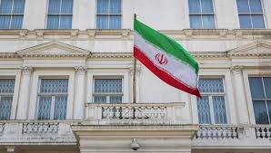 إيران تستدعي سفير بريطانيا وتتوعد بالرد على تصرفات شرطتها